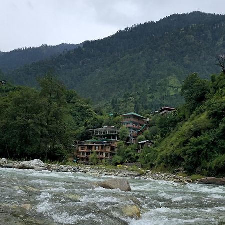 Sharda Resort-Tirthan Valley Banjar Bagian luar foto